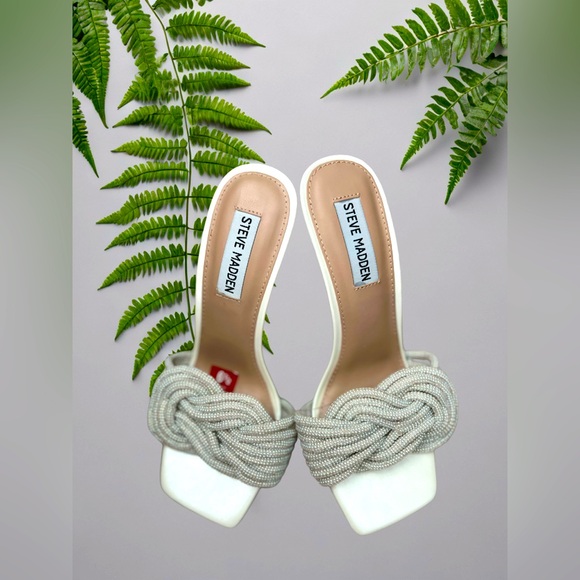 Shoes - Steve Madden Rhinestone White/Beige heel